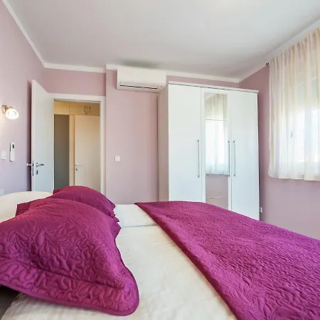 Apartment Modern With Free Wi Fi Zadar